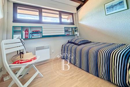 APPARTEMENT T5 EN DUPLEX AVEC TERRASSE EN CŒUR DE VILLAGE – CAP FERRET