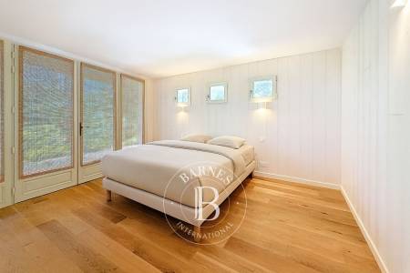 VILLA FAMILIALE RÉNOVÉE AVEC PISCINE À PIRAILLAN, SUR LA PRESQU’ÎLE DU CAP FERRET