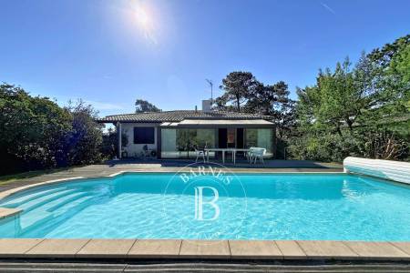 VILLA À RÉNOVER AVEC STUDIO INDÉPENDANT SUR TERRAIN DE 1 200 M² AU DOMAINE DE LA FORÊT À ARCACHON