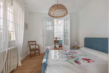 VILLA EN PREMIÈRE LIGNE AVEC ACCÈS PRIVATIF À LA PLAGE D'ARCACHON