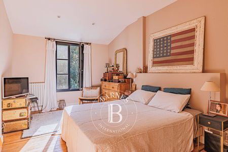 Villa avec grand séjour et vue dégagée, agence immobilière Bassin d’Arcachon