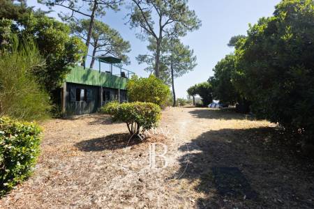 VILLA EN PREMIÈRE LIGNE AVEC VUE PANORAMIQUE SUR LE BASSIN AU CAP FERRET