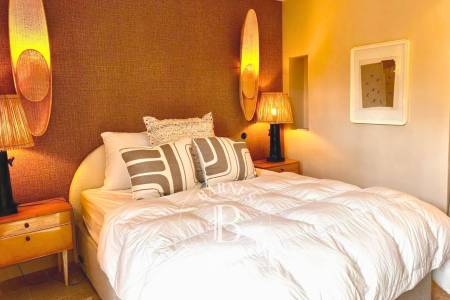 VILLA MEUBLÉE IDÉALE EN PIED À TERRE, EN PLEIN CENTRE DU CAP FERRET