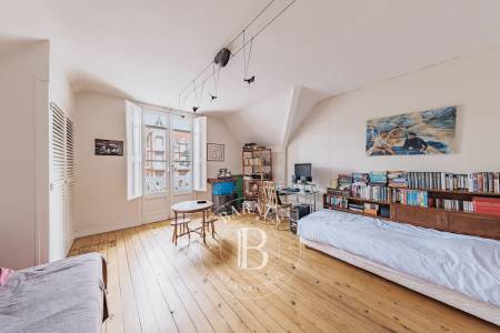 PROPRIÉTÉ FAMILIALE D’EXCEPTION DE 250 M² EN VILLE D’HIVER À ARCACHON