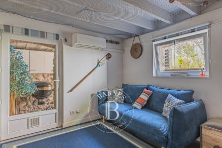 MAISON DE CHARME, RÉNOVÉE, AVEC TERRASSE ET GARAGE EN VILLE DE PRINTEMPS À ARCACHON