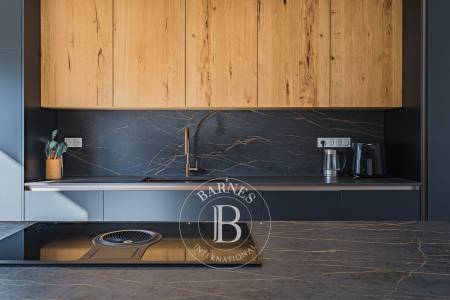 VILLA CONTEMPORAINE DE 238 M² AVEC STUDIO INDÉPENDANT ET PISCINE À LA TESTE-DE-BUCH