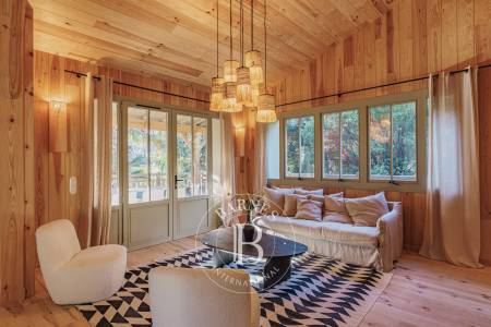MAGNIFIQUE VILLA EN BOIS AVEC PISCINE ET 4 SUITES AU CŒUR DU CAP FERRET