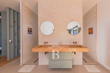 VILLA CONTEMPORAINE DE 238 M² AVEC STUDIO INDÉPENDANT ET PISCINE À LA TESTE-DE-BUCH