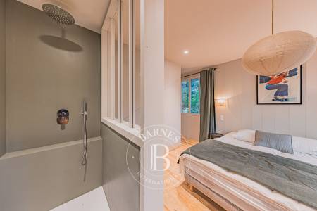 MAGNIFIQUE VILLA EN BOIS AVEC PISCINE ET 4 SUITES AU CŒUR DU CAP FERRET