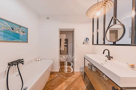 VILLA BASQUE AVEC PISCINE À PROXIMITÉ DU MOULLEAU AU PYLA-SUR-MER