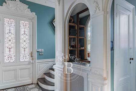 SOMPTUEUSE VILLA HISTORIQUE RÉNOVÉE AVEC PISCINE EN VILLE D’HIVER À ARCACHON