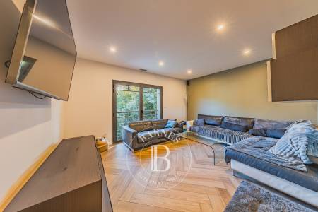 VILLA FAMILIALE AVEC PISCINE DANS LE QUARTIER DE PEREIRE À ARCACHON