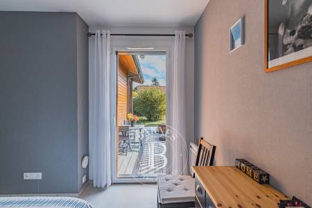 MAISON CONTEMPORAINE AVEC GRANGE RÉNOVÉE À BISCARROSSE