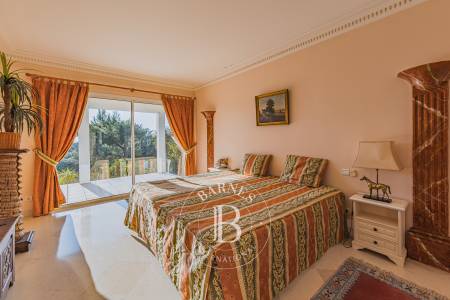 VILLA CONTEMPORAINE AVEC VUE PANORAMIQUE SUR LE BASSIN AU PYLA-SUR-MER