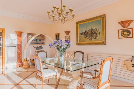 VILLA CONTEMPORAINE AVEC VUE PANORAMIQUE SUR LE BASSIN AU PYLA-SUR-MER