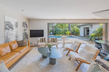 VILLA D’ARCHITECTE AVEC PISCINE DANS LE QUARTIER DES ABATILLES À ARCACHON