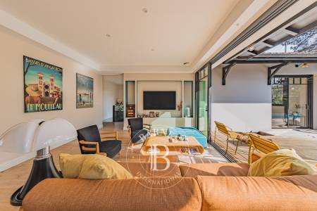 MAGNIFIQUE VILLA AVEC PISCINE AU PYLA-SUR-MER, PROCHE DES PLAGES