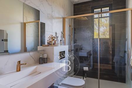 MAGNIFIQUE VILLA AVEC PISCINE AU PYLA-SUR-MER, PROCHE DES PLAGES