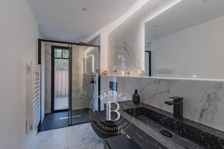 MAGNIFIQUE VILLA AVEC PISCINE AU PYLA-SUR-MER, PROCHE DES PLAGES