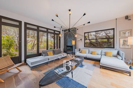 VILLA MODERNE AVEC PISCINE ET GRAND TERRAIN AU CŒUR DU CAP FERRET