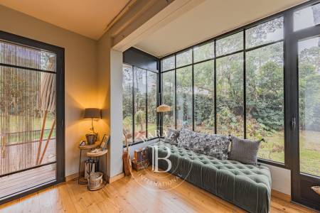 VILLA BASCO LANDAISE RÉNOVÉE AVEC PISCINE DANS LE QUARTIER DES ABATILLES À ARCACHON