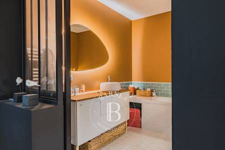 VILLA BASCO LANDAISE RÉNOVÉE AVEC PISCINE DANS LE QUARTIER DES ABATILLES À ARCACHON