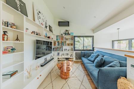 MAISON CONTEMPORAINE AVEC PISCINE, JACUZZI ET PRESTATIONS HAUT DE GAMME À GUJAN-MESTRAS