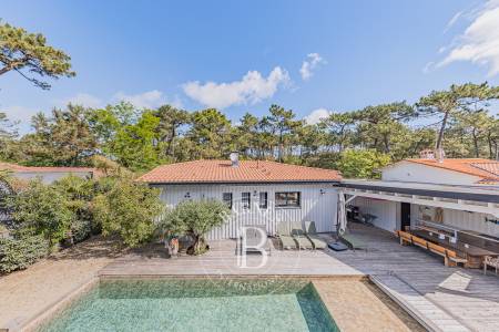 ENSEMBLE DE DEUX VILLAS STYLE CABANE À PROXIMITÉ DU PHARE DU CAP FERRET