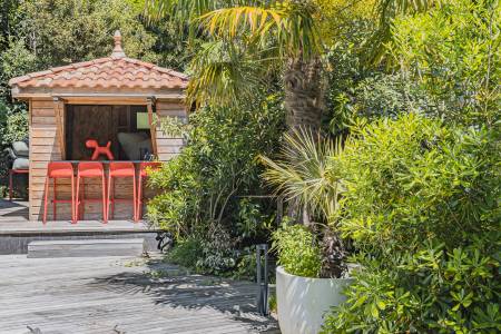 VILLA TROCADÉRO — PROPRIÉTÉ HISTORIQUE AVEC PISCINE AU CŒUR DE LA VILLE D’HIVER À ARCACHON