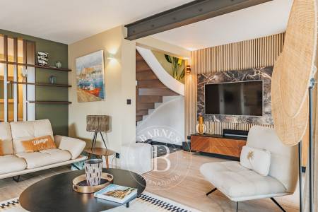 MAGNIFIQUE VILLA MODERNE D’ARCHITECTE AVEC PISCINE ET DÉPENDANCE À LA TESTE-DE-BUCH
