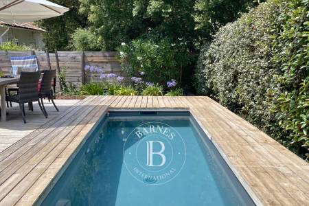 VILLA DE CHARME AUX ABATILLES, AVEC PISCINE, À PROXIMITÉ DE LA PLAGE ET DES COMMERCES