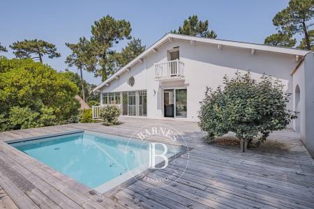 immobilier de luxe au Pyla-sur-Mer avec piscine