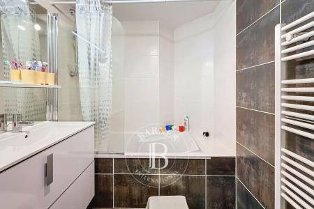 APPARTEMENT 4 PIÈCES AVEC TERRASSE, AU CALME, DANS UNE RÉSIDENCE RÉCENTE À ARCACHON CENTRE