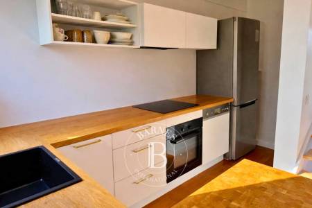 VILLA EN PREMIÈRE LIGNE AVEC VUE PANORAMIQUE ET PISCINE À GUJAN-MESTRAS