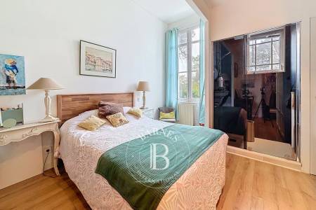 APPARTEMENT D'EXCEPTION DE 92 M² AVEC GARAGE EN VILLE D’HIVER À ARCACHON