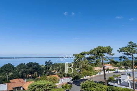 TERRAIN AVEC UNE MAGNIFIQUE VUE BASSIN, PYLA-SUR-MER