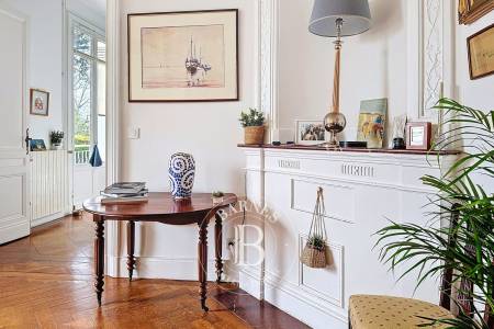 APPARTEMENT D'EXCEPTION DE 92 M² AVEC GARAGE EN VILLE D’HIVER À ARCACHON