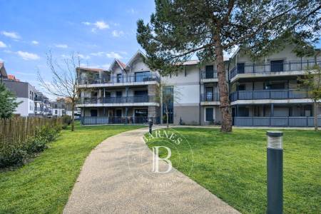 APPARTEMENT 4 PIÈCES AVEC TERRASSE, AU CALME, DANS UNE RÉSIDENCE RÉCENTE À ARCACHON CENTRE