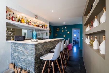 VILLA AVEC PISCINE A VENDRE LA TESTE DE BUCH SECTEUR MARCHÉ