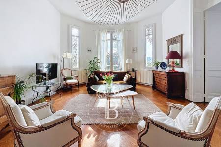 APPARTEMENT D'EXCEPTION DE 92 M² AVEC GARAGE EN VILLE D’HIVER À ARCACHON