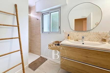 PROPRIÉTÉ CONTEMPORAINE AVEC PISCINE ET STUDIO INDÉPENDANT – LÈGE CAP FERRET