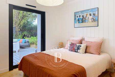 PROPRIÉTÉ CONTEMPORAINE AVEC PISCINE ET STUDIO INDÉPENDANT – LÈGE CAP FERRET