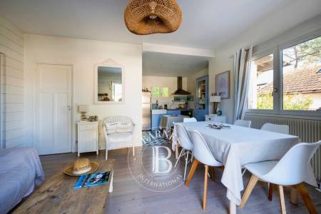 BASCO-LANDAISE RÉNOVÉE DANS UNE RUE CALME AUX ABATILLES À ARCACHON