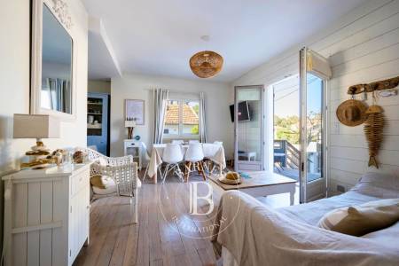 BASCO-LANDAISE RÉNOVÉE DANS UNE RUE CALME AUX ABATILLES À ARCACHON