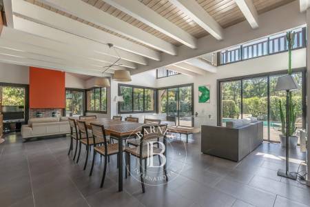 MAGNIFIQUE VILLA AVEC VUE PANORAMIQUE SUR LA FORÊT AU CANON, CAP FERRET