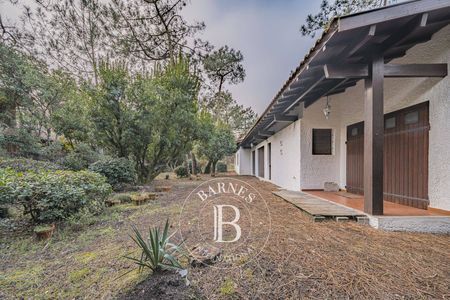 Villa avec six chambres spacieuses proche du Mimbeau immobilier de luxe