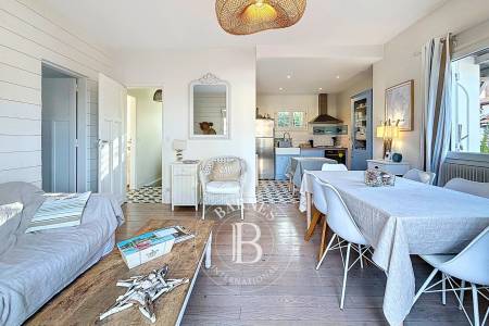 BASCO-LANDAISE RÉNOVÉE DANS UNE RUE CALME AUX ABATILLES À ARCACHON