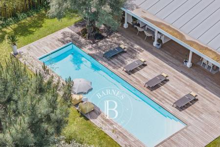salon traversant ouvert sur jardin Pyla