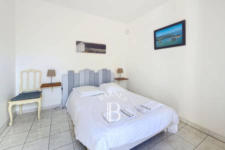 VILLA ARCACHONNAISE PROCHE PLAGE DANS LE QUARTIER DES ABATILLES, ARCACHON