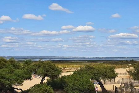 SUPERBE VILLA EN PREMIÈRE LIGNE À LA HUME, VUE MER